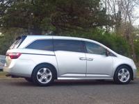 2012 Honda Odyssey Touring Elite 4dr Mini Van East Brunswick, NJ - Image 5