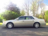 2009 Cadillac DTS Luxury 6 Passenger 4dr Sedan East Brunswick, NJ - Image 3