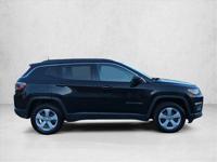 2018 Jeep Compass Latitude 4x4 4WD SUV AUTONATION Call (904) 637-7794 for more photos & confirm availability - Image 5