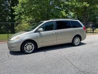 🔥 CLEAN TOYOTA SIENNA XLE 🔥 otp east - Image 3