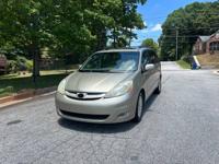 🔥 CLEAN TOYOTA SIENNA XLE 🔥 otp east - Image 5