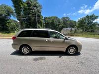 🔥 CLEAN TOYOTA SIENNA XLE 🔥 otp east - Image 9