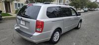 KIA SEDONA LX 1 OWNER FAMILY VAN LIKE NEW Staten Island - Image 6