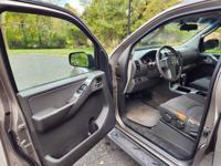 2005 Nissan Pathfinder XE 4x4 7-Passenger Hauler! westchester - Image 6
