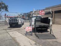 2011 FORD F350, UTILITY , LIFTGATE, GAS, I FINANCE DOWN! I FINANCE HERE! vehiclecenterandfinance.com - Image 9