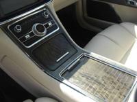 2017 Lincoln Continental Premier fwd loaded all records white/cream A+ Escondido - Image 10