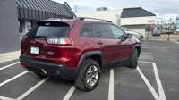 2019 Jeep Cherokee Trailhawk 4x4 _Jeep_ _Cherokee_ _SUV_ - Image 4