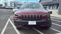 2019 Jeep Cherokee Trailhawk 4x4 _Jeep_ _Cherokee_ _SUV_ - Image 9