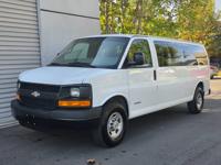 2004 Chevy Express 3500 Extended Passenger van w/71K MILES Bakersfield - Image 6