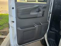 2004 Chevy Express 3500 Extended Passenger van w/71K MILES Bakersfield - Image 9