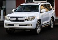 2008 TOYOTA LANDCRUISER 4WD 2 OWNER SUV SEATS 8 DVD GPS REAR CAM lx570 HARD TO FIND, RUST FREE LANDCRUISER