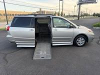 2010 Toyota Sienna LE HANDICAP VAN w/TRANSFER SEAT 1-OWNER 67K Philadelphia - Image 3