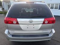 2010 Toyota Sienna LE HANDICAP VAN w/TRANSFER SEAT 1-OWNER 67K Philadelphia - Image 7