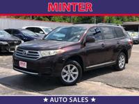 2011 Toyota Highlander FWD 4dr L4 Base (Natl) _Toyota_ _Highlander_ _Sedan_ - Image 2