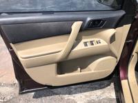 2011 Toyota Highlander FWD 4dr L4 Base (Natl) _Toyota_ _Highlander_ _Sedan_ - Image 6