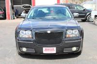 2010 Chrysler 300-Series 4dr Sdn Touring Signature RWD _Chrysler_ _300-Series_ _Sedan_ - Image 4