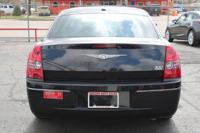2010 Chrysler 300-Series 4dr Sdn Touring Signature RWD _Chrysler_ _300-Series_ _Sedan_ - Image 7