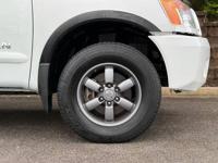 2013 Nissan Titan PRO-4X Crew Cab 4WD Hendersonville - Image 10
