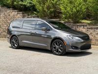 2018 Chrysler Pacifica Touring Plus Hendersonville - Image 6