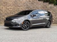 2018 Chrysler Pacifica Touring Plus Hendersonville - Image 9