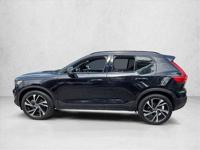 2022 Volvo XC40 R-Design AWD All Wheel Drive SUV AUTONATION Call (904) 329-7804 for more photos & confirm availability - Image 10
