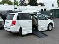 2015 Dodge Grand Caravan - WHEELCHAIR VAN / HANDICAP VAN / SIDE LOAD! Wheelchair Van In Beaverton - Image 5