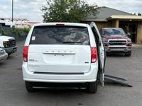 2015 Dodge Grand Caravan - WHEELCHAIR VAN / HANDICAP VAN / SIDE LOAD! Wheelchair Van In Beaverton - Image 6