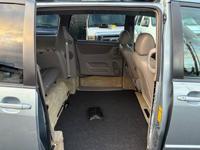 2005 Toyota Sienna Wheelchair Van - HANDICAP / KNEELING / 85K MILES. Wheelchair Sienna In Beaverton - Image 9