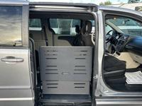 2013 Dodge Grand Caravan - HANDICAP / WHEELCHAIR VAN / SUPER LOW MI Grand caravan wheelchain van Beaverton - Image 6