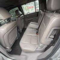 2012 Honda Pilot Touring 4WD 5-Spd AT with DVD Norcross, GA 30071 - Image 6