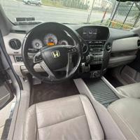 2012 Honda Pilot Touring 4WD 5-Spd AT with DVD Norcross, GA 30071 - Image 9