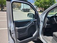 2019 Nissan Frontier King Cab 4x4 SV Auto MORRISON RD DENVER CO 80219 - Image 9