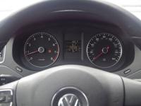 2012 Volkswagen Jetta SE PZEV 4dr Sedan 6A East Brunswick, NJ - Image 9