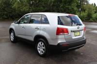 2013 Kia Sorento LX Lancaster Dr Se Salem OR 97317 - Image 4