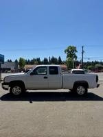 2003 Chevrolet Silverado 1500 LS / 5.3L V8 VORTEC / 4WD / 213k miles Milwaukie - Image 3
