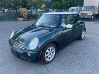 2005 Mini cooper 5 spd manual Huntington valley PA / N.E. Philadelphia