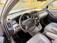 2001 Toyota Highlander Base 2WD 4dr SUV East Brunswick, NJ - Image 8