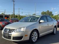 2010 VOLKSWAGEN JETTA LOW MILES CLEAN CARFAX GREAT ON GAS RUNS GREAT FEASTERVILLE - Image 3