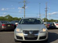 2010 VOLKSWAGEN JETTA LOW MILES CLEAN CARFAX GREAT ON GAS RUNS GREAT FEASTERVILLE - Image 10