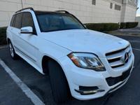 2015 Mercedes-Benz GLK-Class RWD Panoramic roof ,Leather Seats