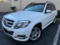 2015 Mercedes-Benz GLK-Class RWD Panoramic roof ,Leather Seats - Image 4