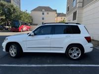 2015 Mercedes-Benz GLK-Class RWD Panoramic roof ,Leather Seats - Image 5