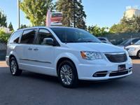 2015 Chrysler Town & Country Touring L Wagon - ONLY 58K MILES!!! VAN IN BEAVERTON