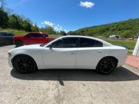 2019 Dodge Charger SXT 4dr Sedan Binghamton - Image 3