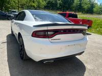 2019 Dodge Charger SXT 4dr Sedan Binghamton - Image 4