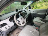 2011 toyota aienna Boro park bklyn - Image 7
