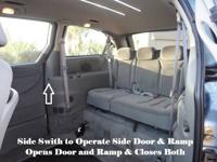 2006 Chrysler Town & Country Handicap Wheelchair Presidential Van - Image 9