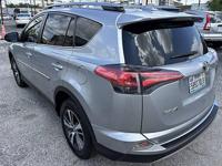 LIKE NEW! 2018 Toyota Rav4 XLE FWD 71k miles 1-owner MINT! - Image 9