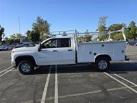 2023 Chevrolet 2500 6.6L Gas,8ft Royal bed,4 new tires! north san diego county - Image 7