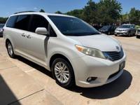 2015 Toyota Sienna Minivan 4D Edmond @ Legacy Auto - Image 5